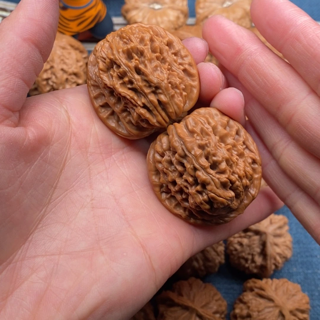 文玩核桃把件40平谷楼