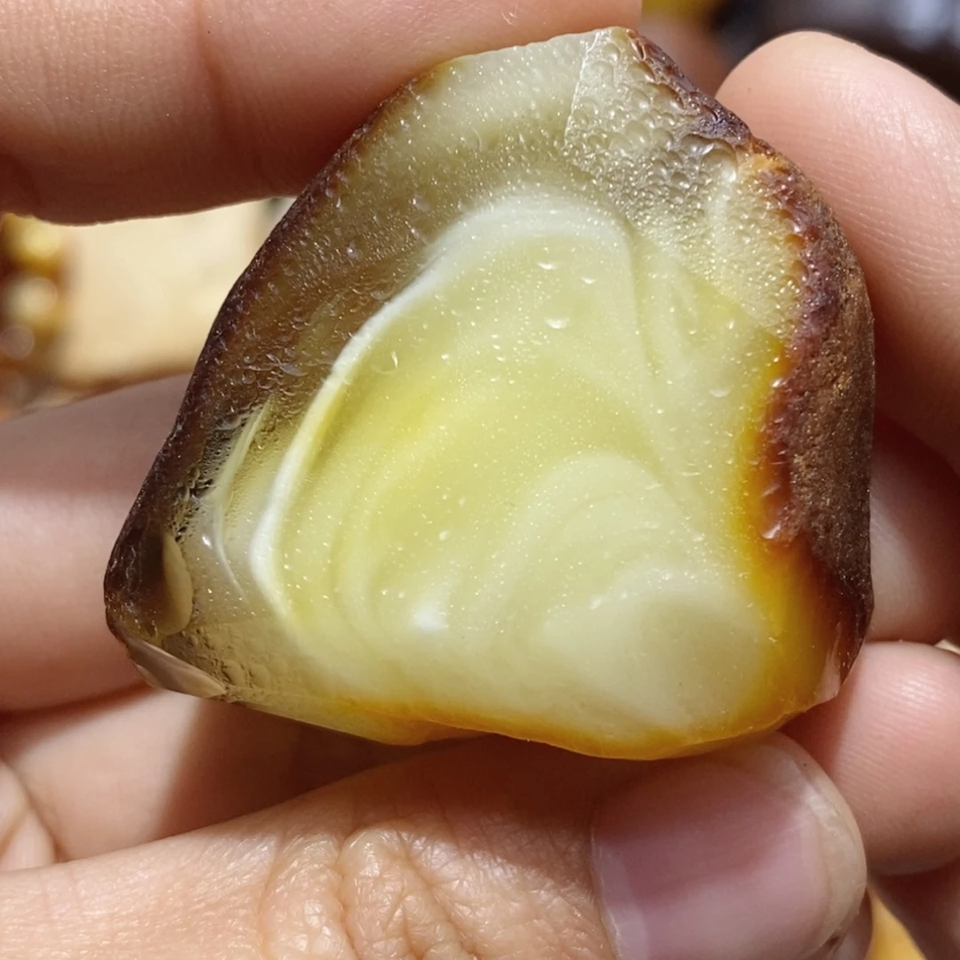 定制琥珀蜜蜡原石