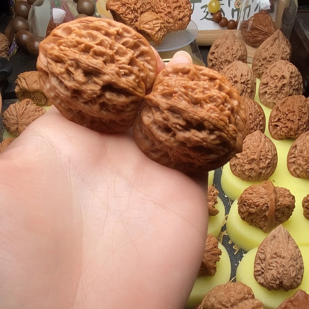 把件文玩核桃麦穗虎头41尺