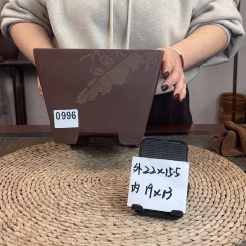 紫砂花盆紫玉金砂芭蕉刻绘斗方0996