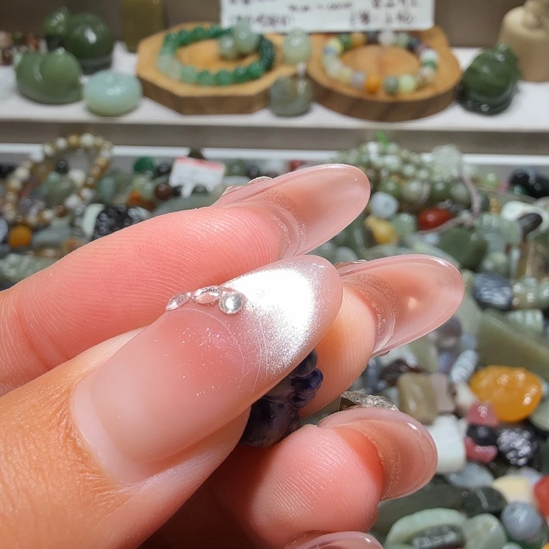 N****和田玉未镶嵌珠宝奇石