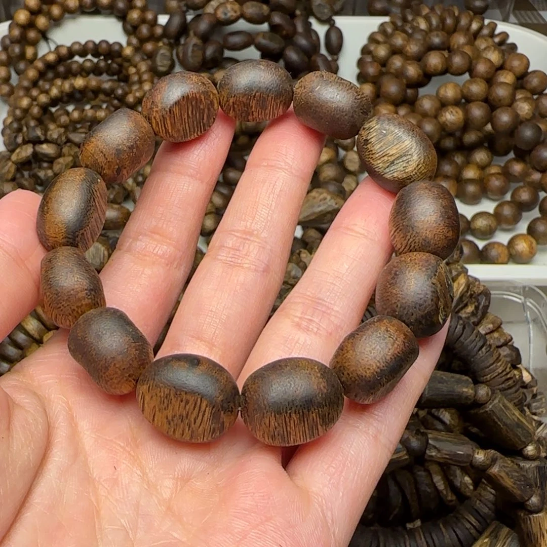 沉香手串柒*单圈留疤张勺子14.6克老料