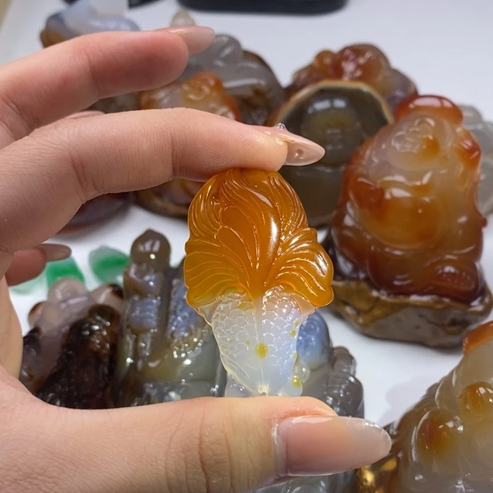 玛瑙/玉髓合金颈饰