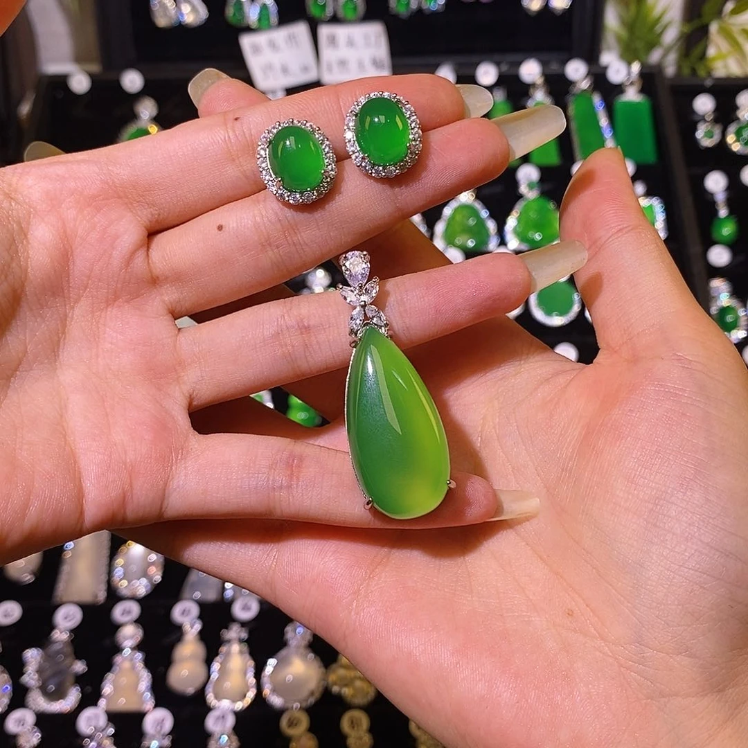 玛瑙/玉髓颈饰合金