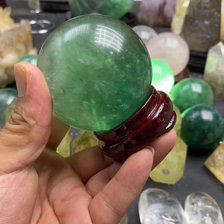 家***慧水晶珠宝半成品未镶嵌