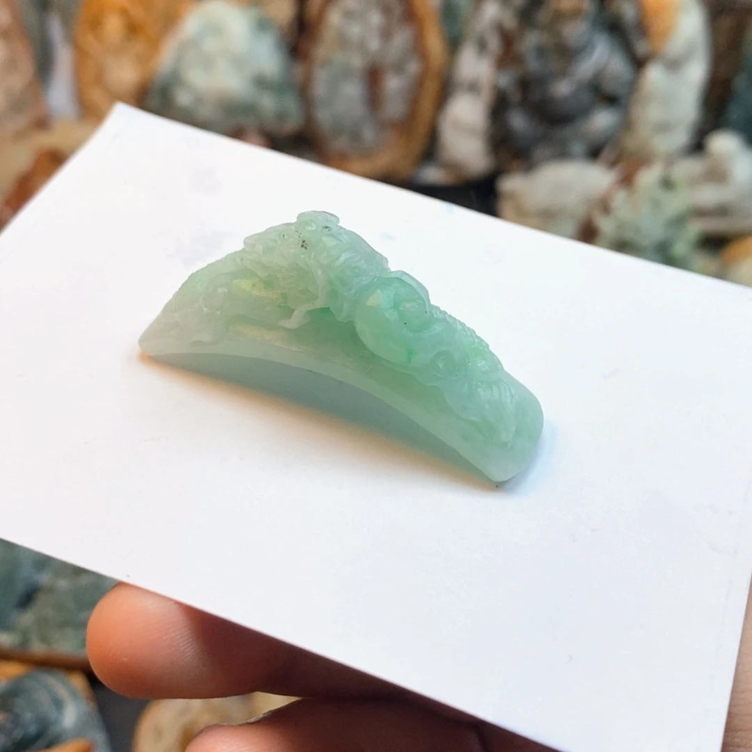 定制翡翠未镶嵌特色17
