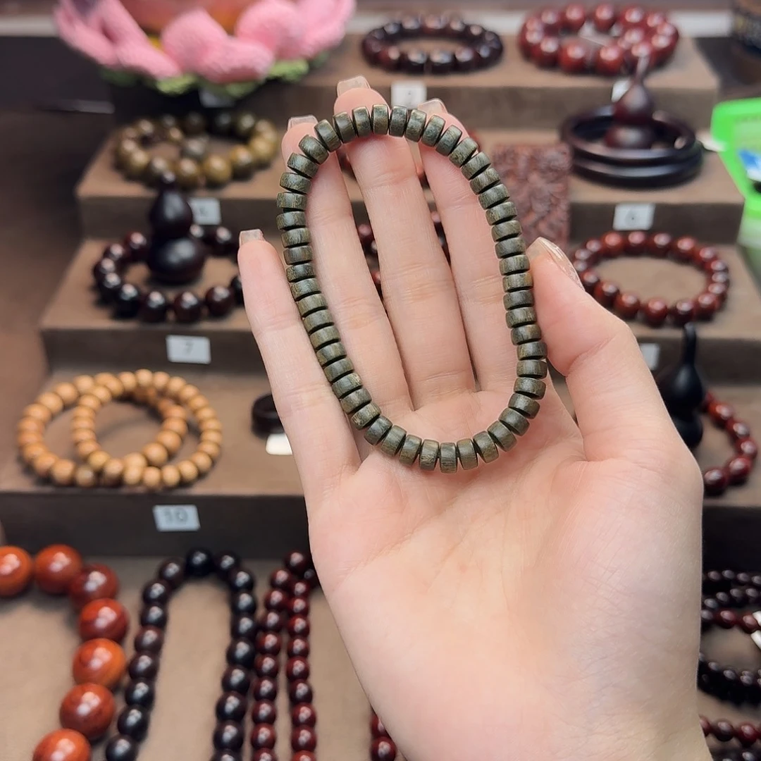 无事牌维腊木（绿檀）