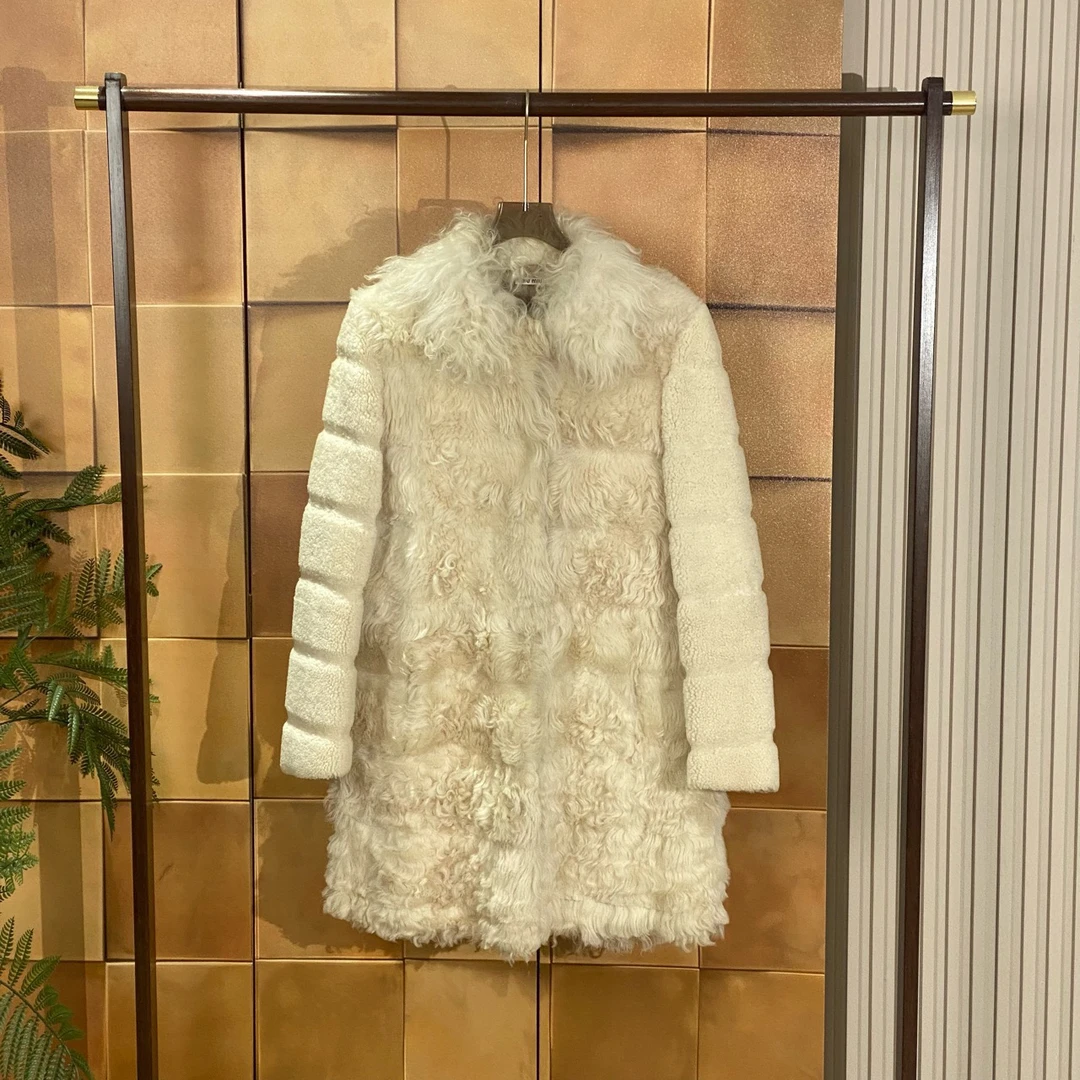 Miumiu缪缪皮毛一体外套/42码/99新/26627
