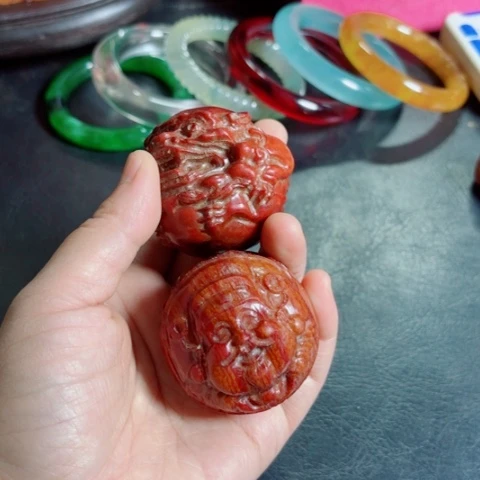 红***千白玉菩提把件一个一个