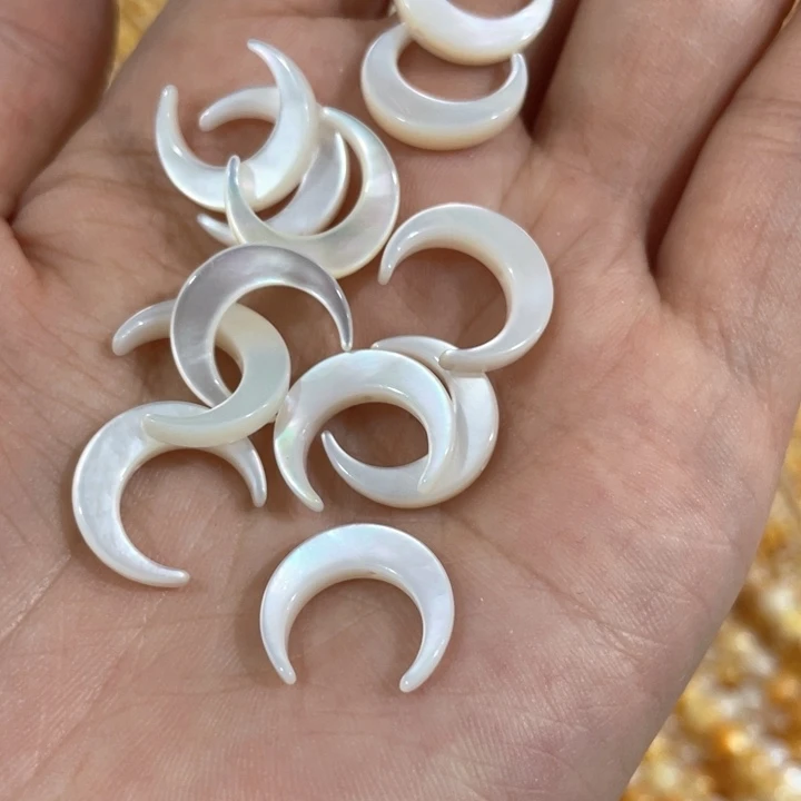 贝壳非金属2颗白蝶贝月亮中间孔