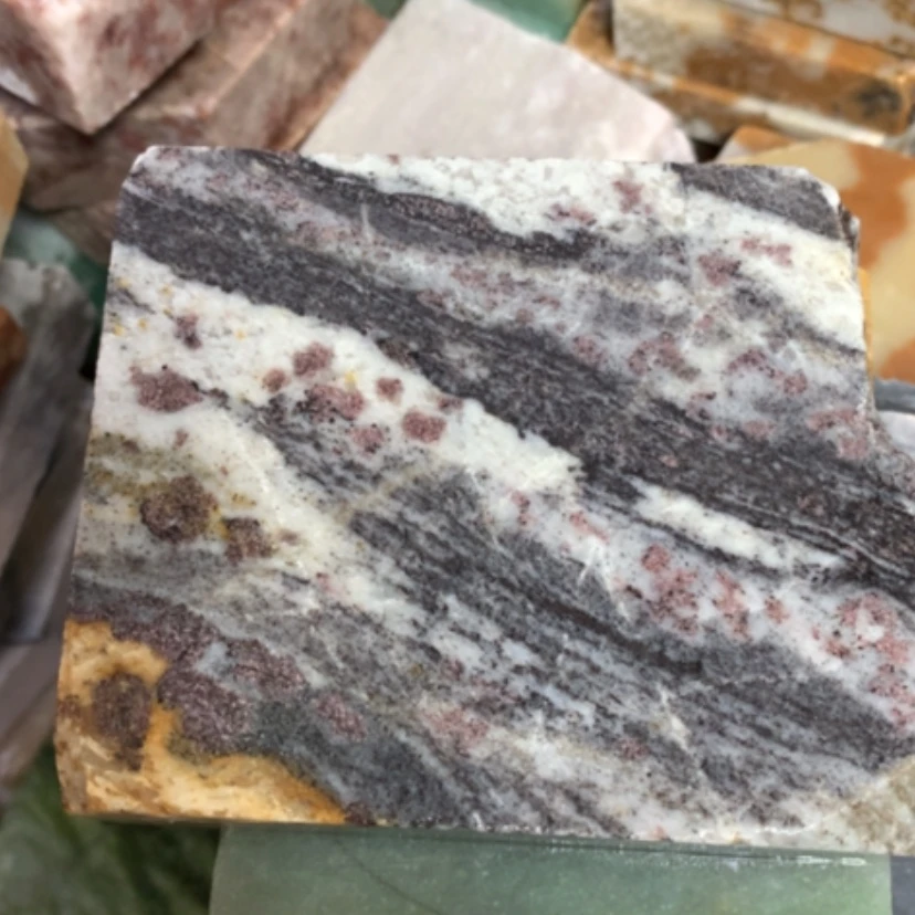 【闪购商品】未镶嵌手镯石英质玉黑樱花