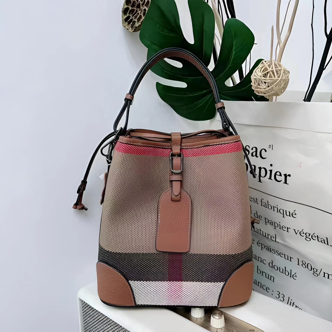 【水桶包】经典格纹英伦风真皮时尚条纹单肩水桶包#812  22*23*14