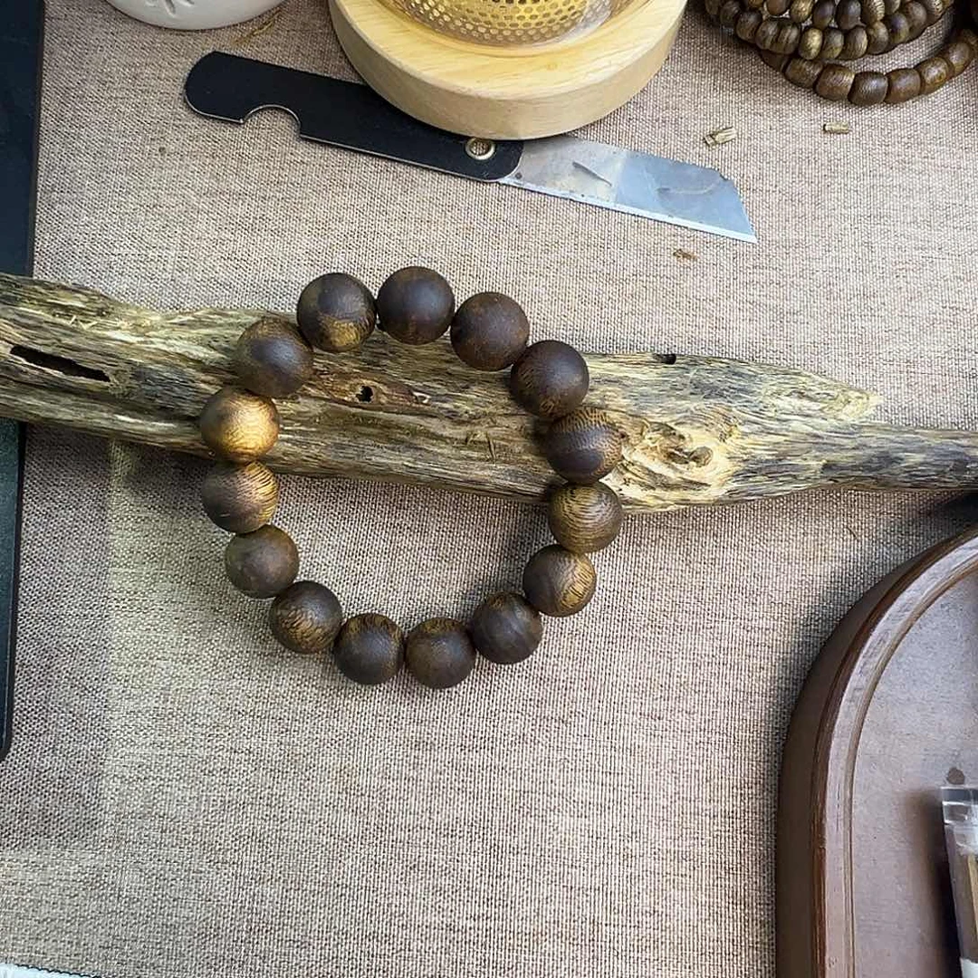 沉香手串圆珠1.5单圈多样性发其一