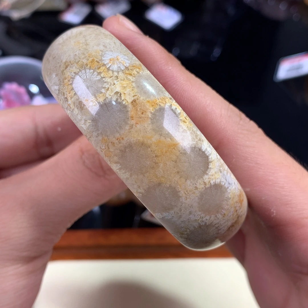 硅化珊瑚（珊瑚玉）未镶嵌吊坠(赠链)40号爆闪大花58.8圈