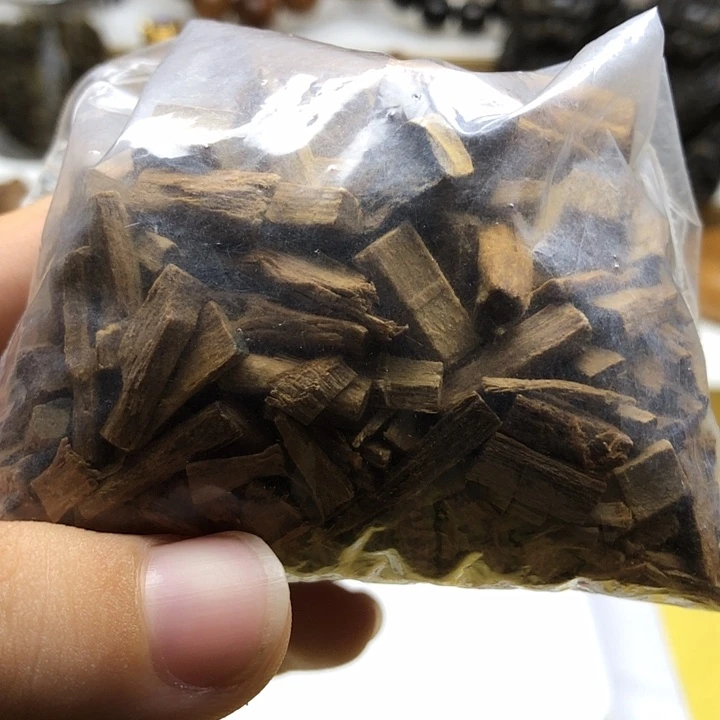 檀香木手串/手链老山檀香黑肉碎粒50克