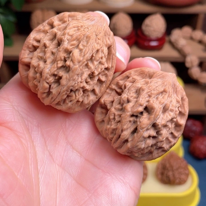 文玩核桃把件虎头42