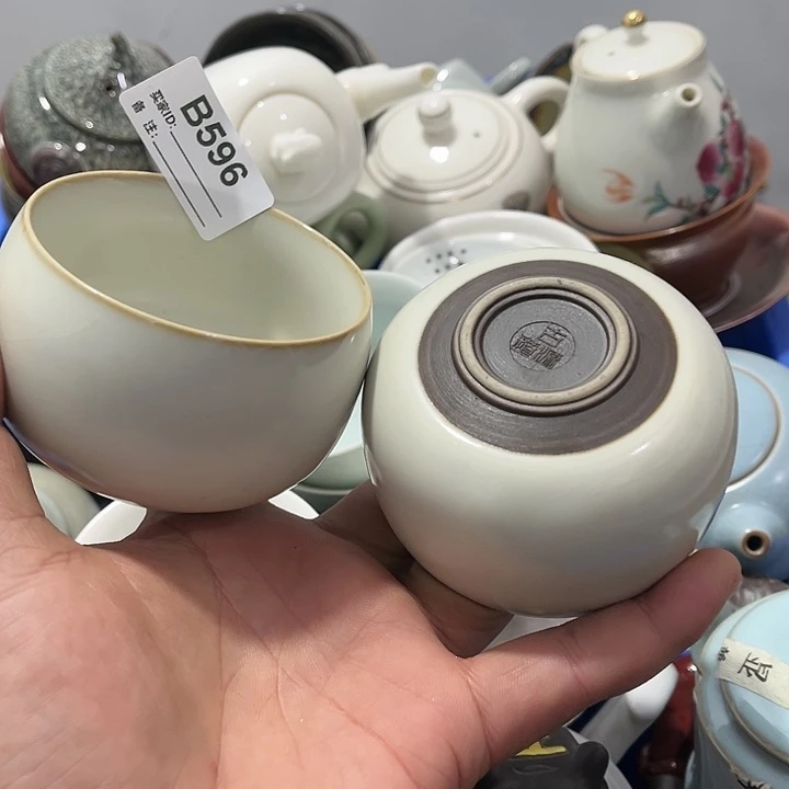 瓷片默认微瑕瓷器、茶具、壶、摆件，介意勿拍