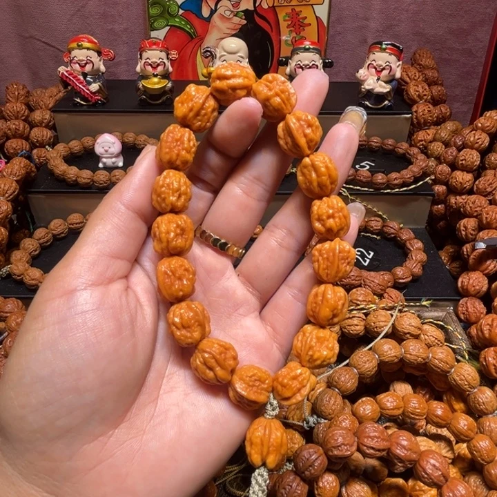 吴***b手串文玩核桃精品