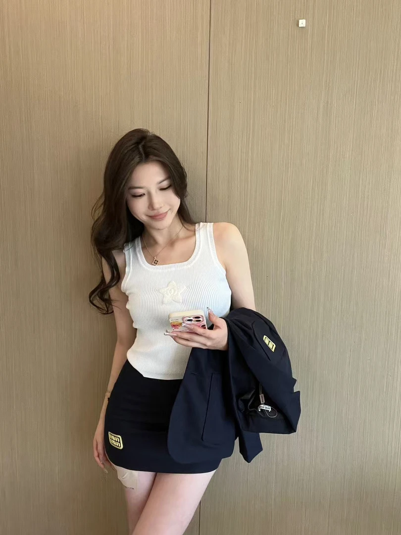 小众设计师【尤野 studio】主播私藏级限量孤品吊带背心显瘦老钱风