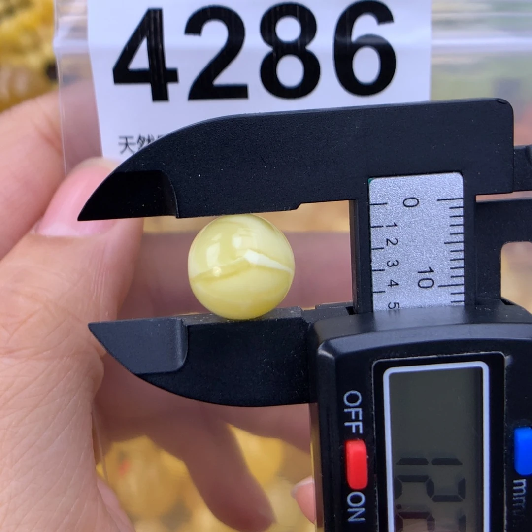 未镶嵌蜜蜡珠宝奇石