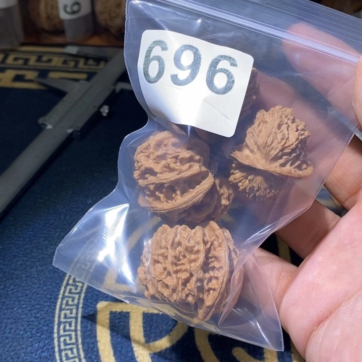 文玩核桃吊坠铁锤696