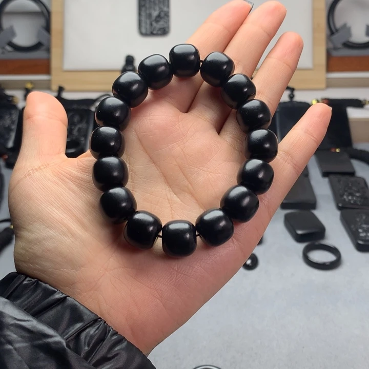 强***和田玉（墨玉）未镶嵌手串