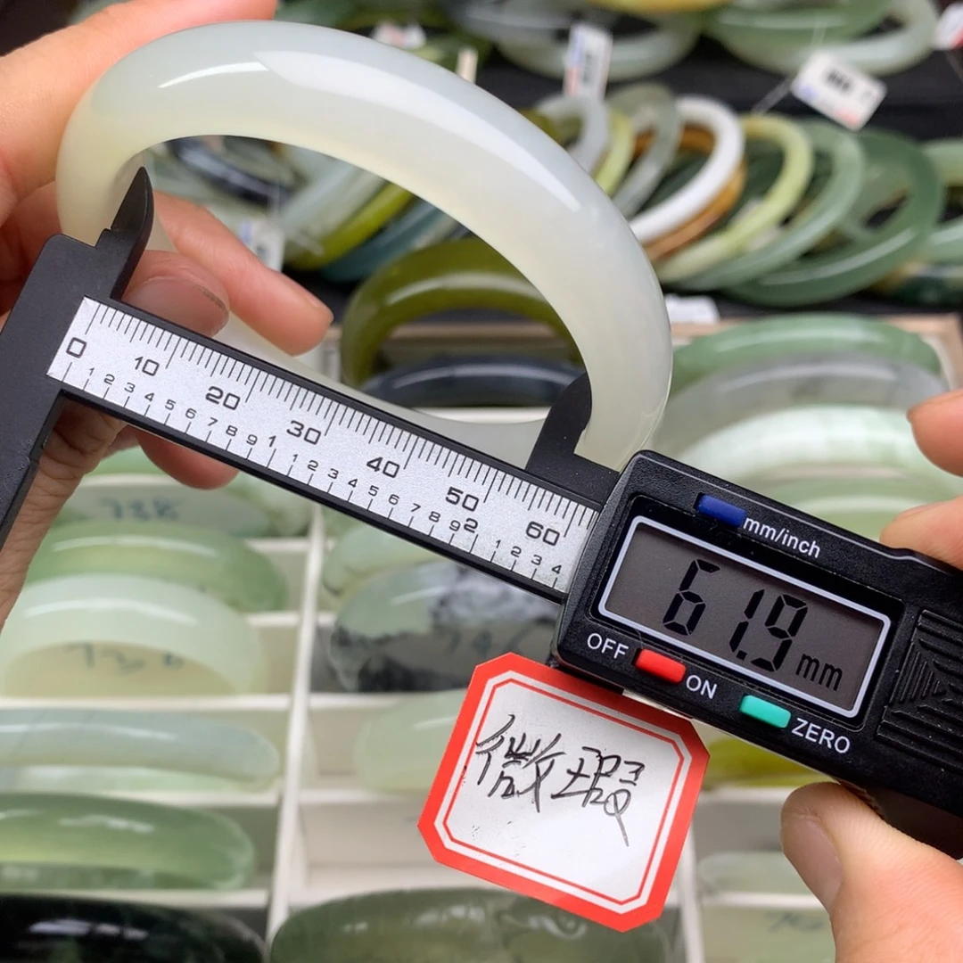 未镶嵌蛇纹石玉手镯744