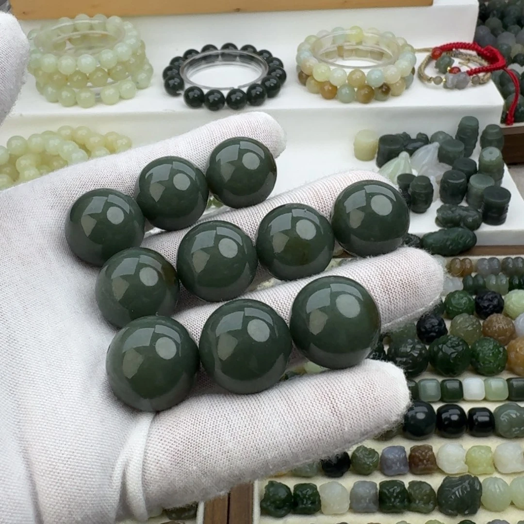 瘪***瘪和田玉未镶嵌珠宝半成品和田玉且末带糖圆珠20㎜×10颗