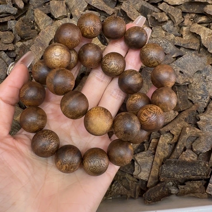 沉香手串海南莺歌绿多样性发货1