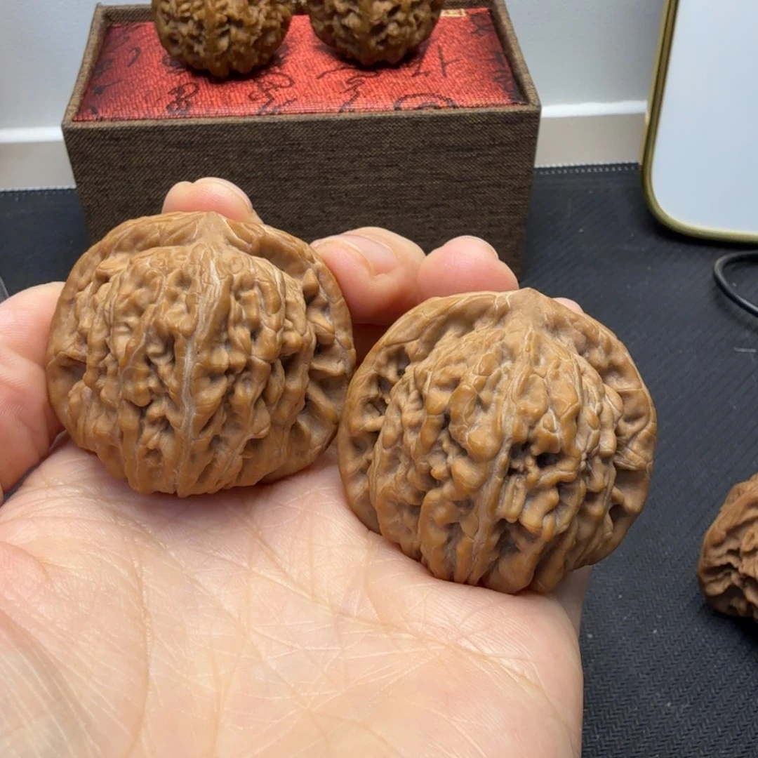 文玩核桃把件全品汉高楼41