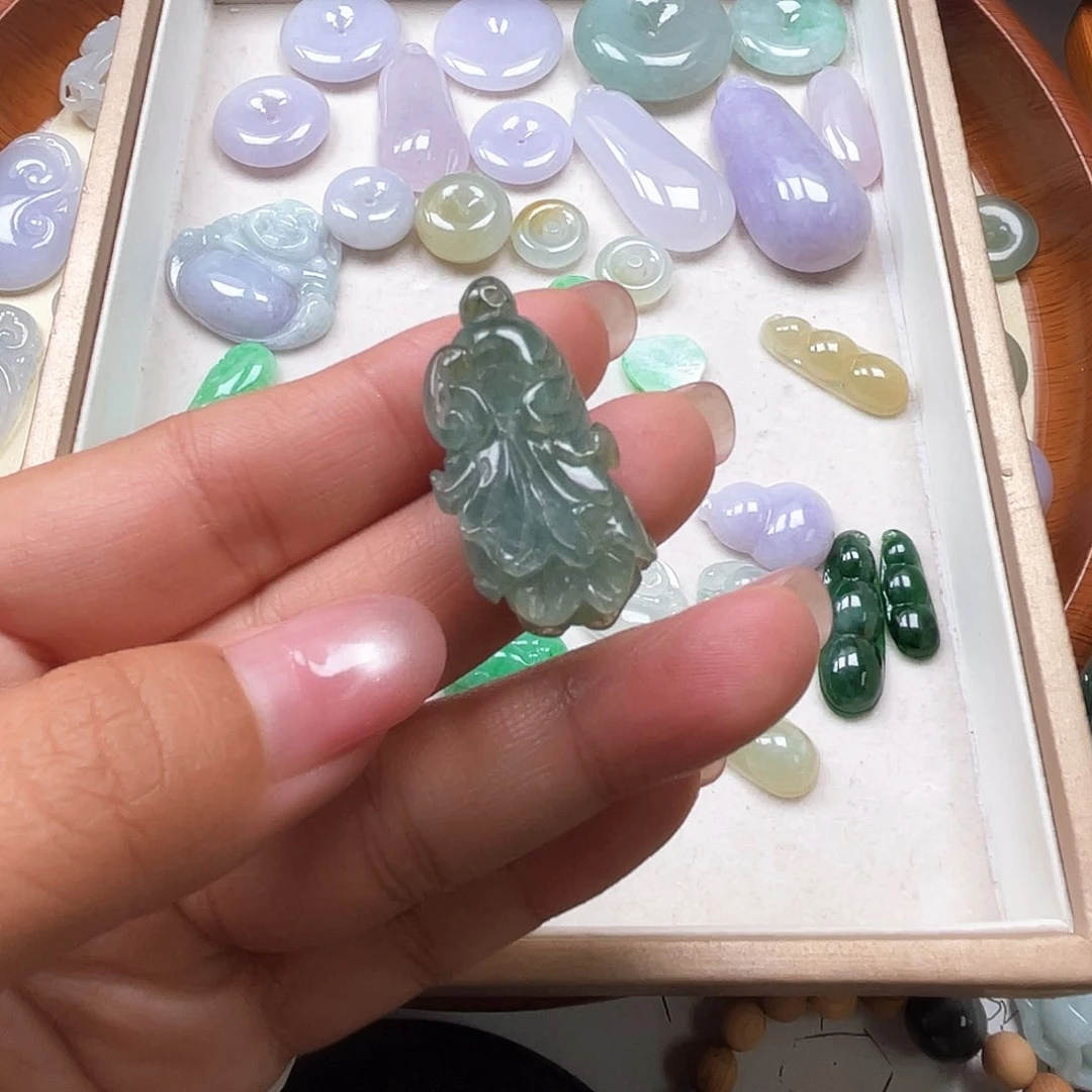 颈饰未镶嵌翡翠6666666