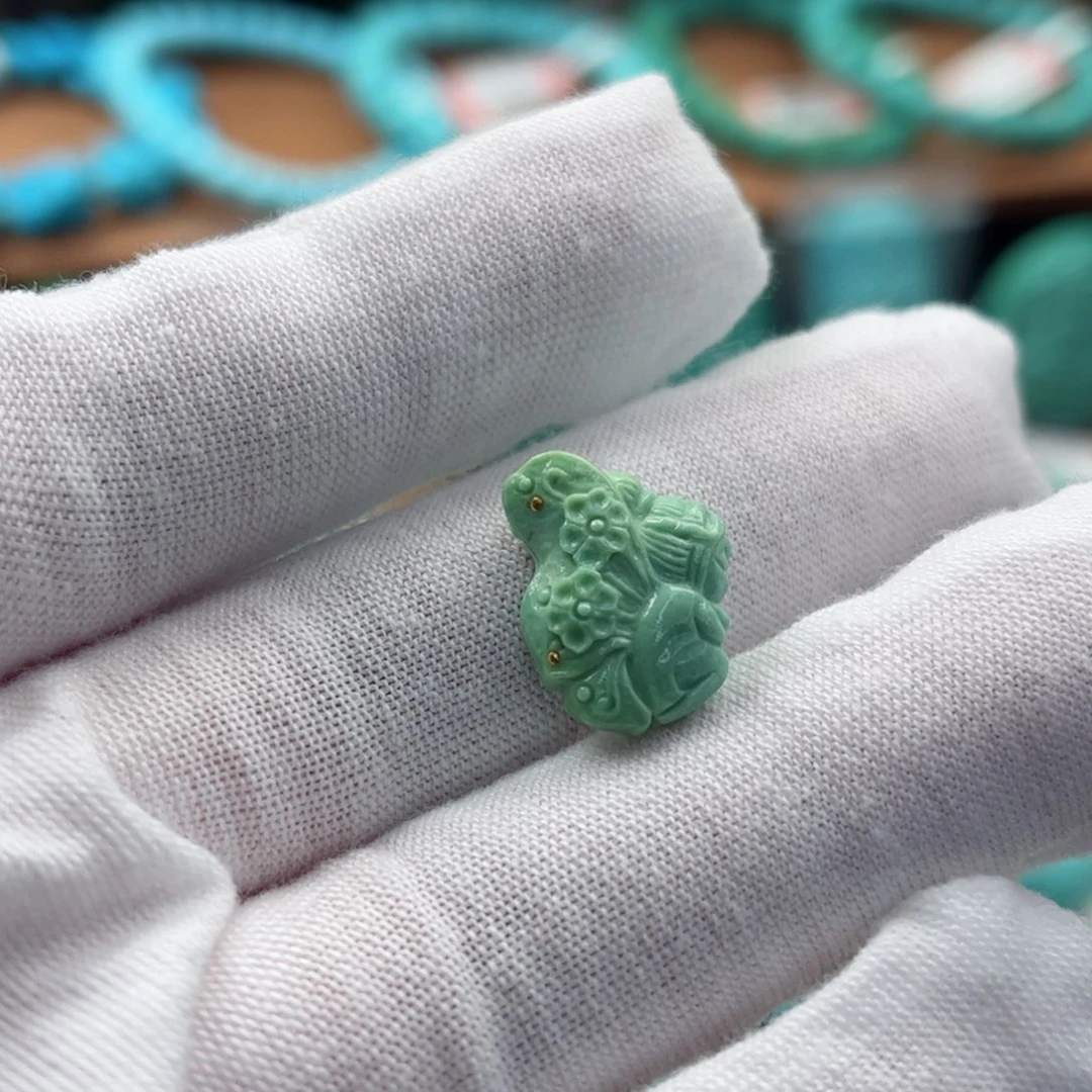 未镶嵌绿松石珠宝奇石