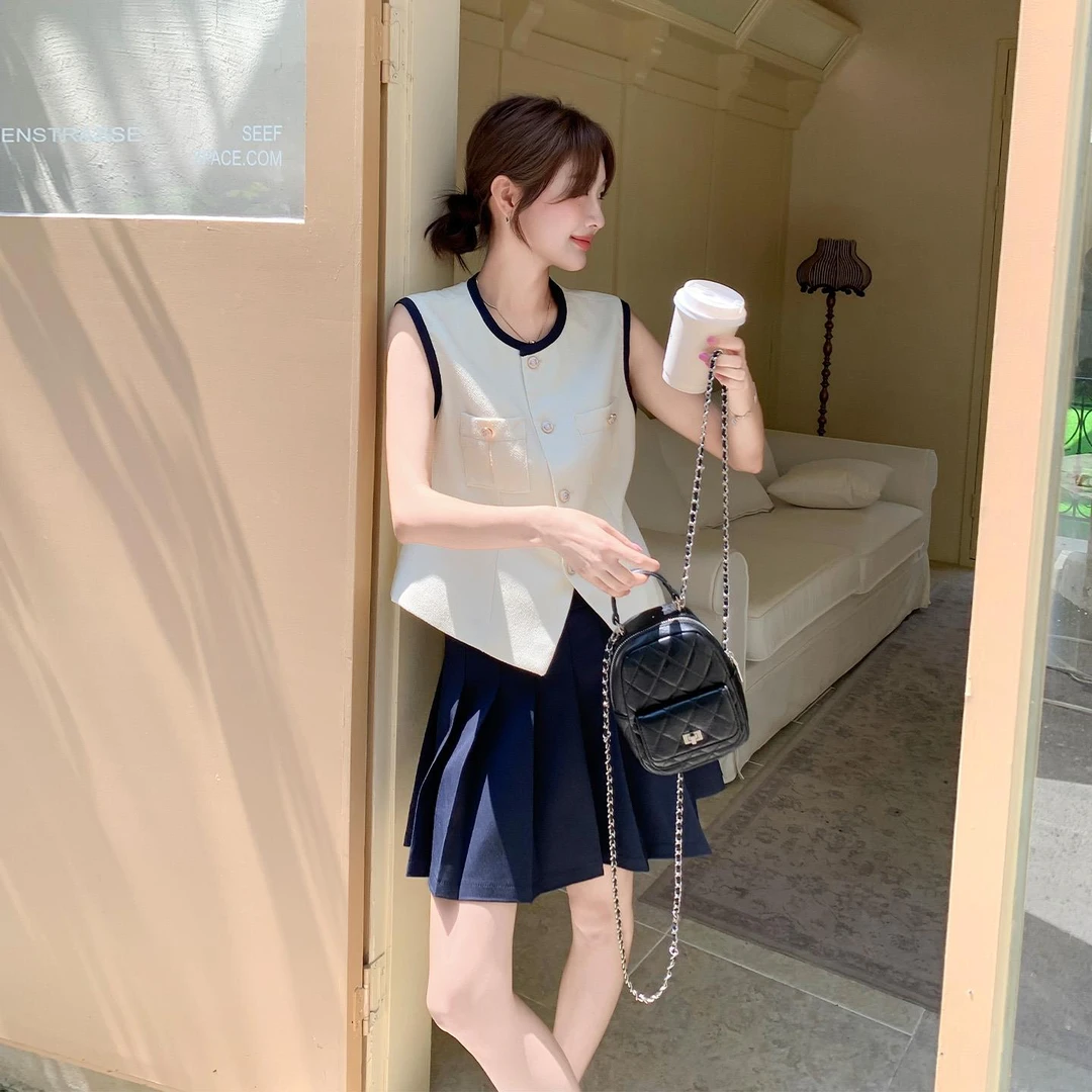 白色法式小香风无袖马甲套装裙女2025夏季小个子甜美可爱风格衣服