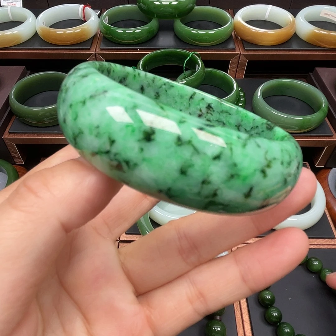 翡翠未镶嵌手镯翡翠手镯