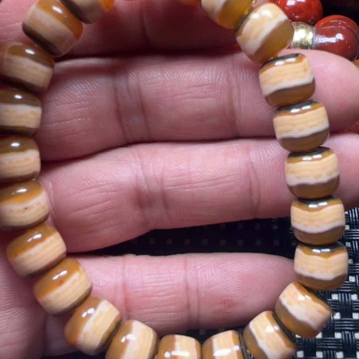 未镶嵌颈饰玛瑙/玉髓7**衣