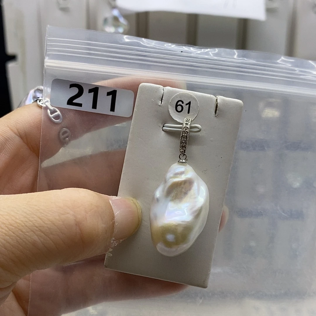 合金耳饰淡水珍珠