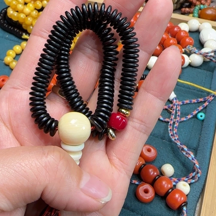 如*藏传老念珠一套漂亮