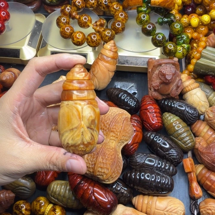 松木琥珀木文玩手串