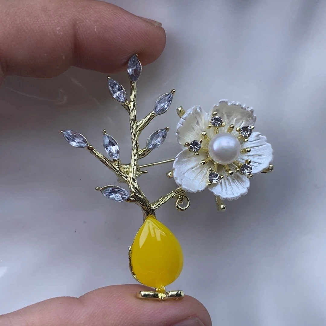 未镶嵌淡水珍珠胸饰