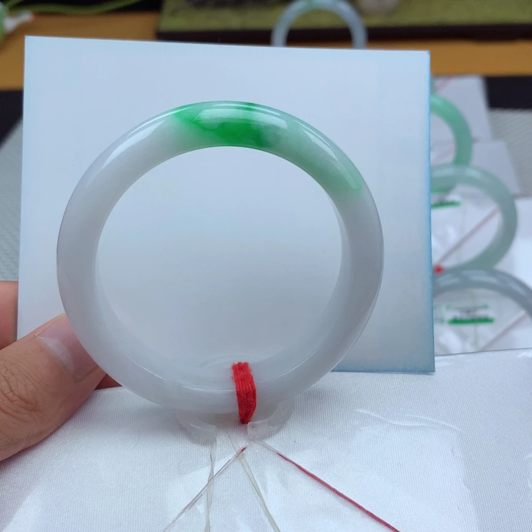 翡翠手镯未镶嵌C****_纯天然缅甸翡翠手镯