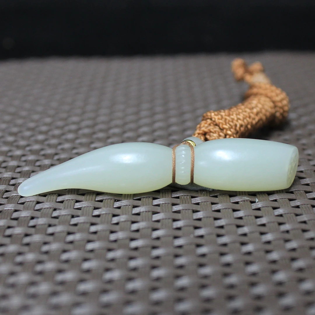 新疆和田玉且末料路路通挂件 玲珑心吊坠 佳偶天成挂件 13.3克