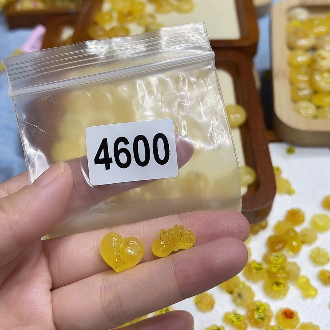 琥珀未镶嵌珠宝奇石