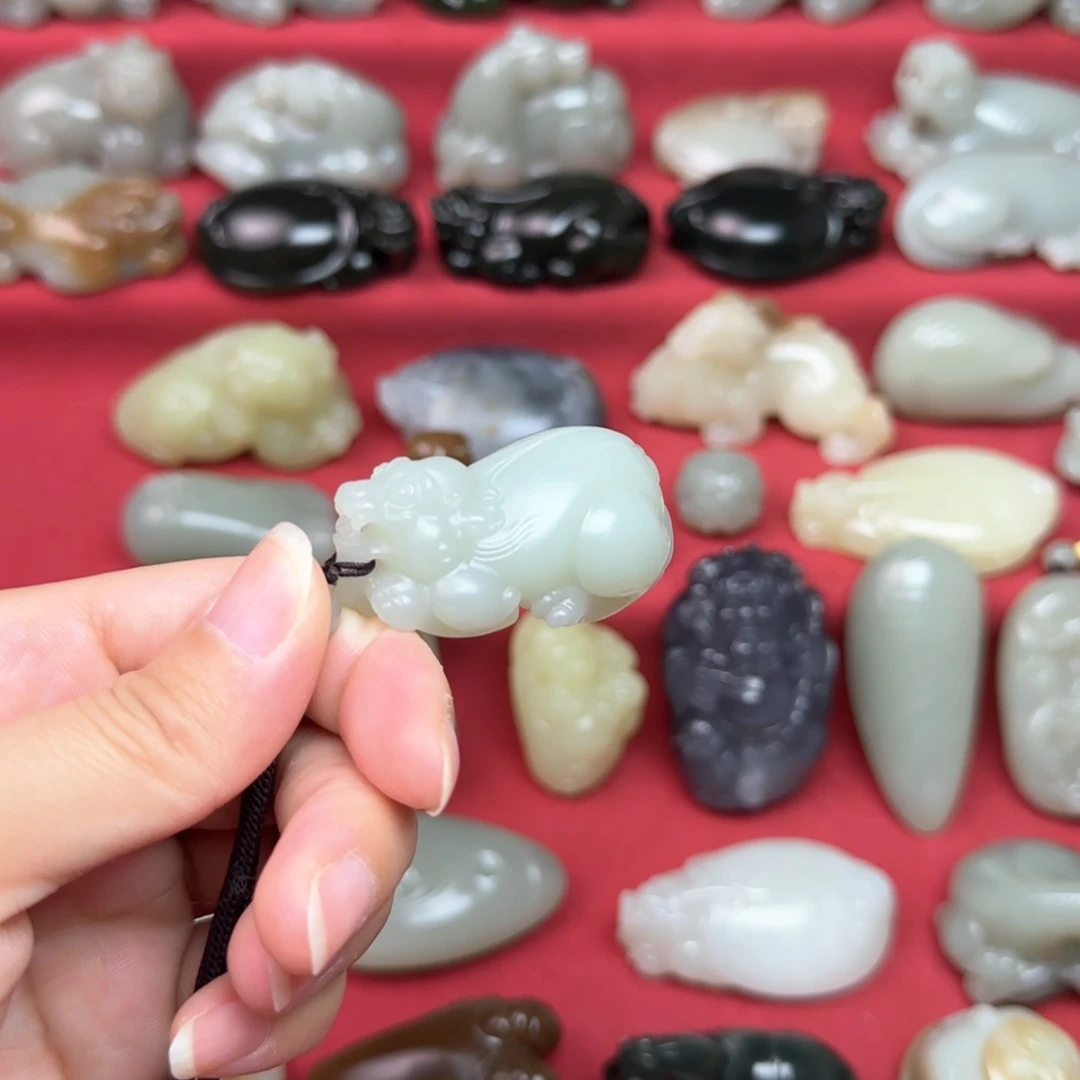 未镶嵌和田玉（糖玉）把件