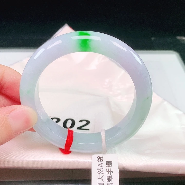 翡翠未镶嵌手镯202