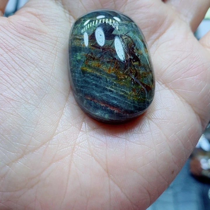 水晶颈饰未镶嵌阿*水晶