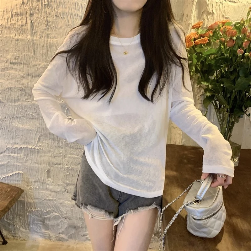 冰丝面膜长袖T恤女2025新款夏季多巴胺穿搭薄款微透防晒罩衫上衣