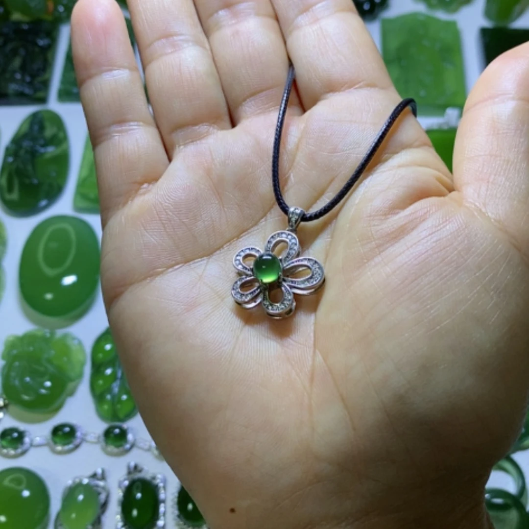 【闪购商品】蛇纹石玉颈饰银S925镶嵌