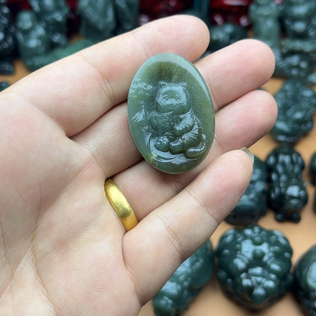 和田玉未镶嵌挂件