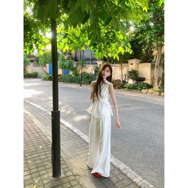 赵小小【高智领域】夏季腰部交叉设计蕾丝装饰无袖减龄上衣27287