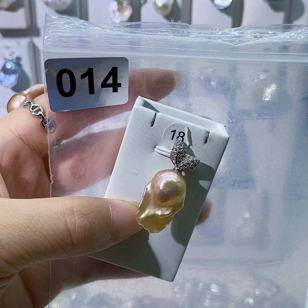 淡水珍珠合金颈饰
